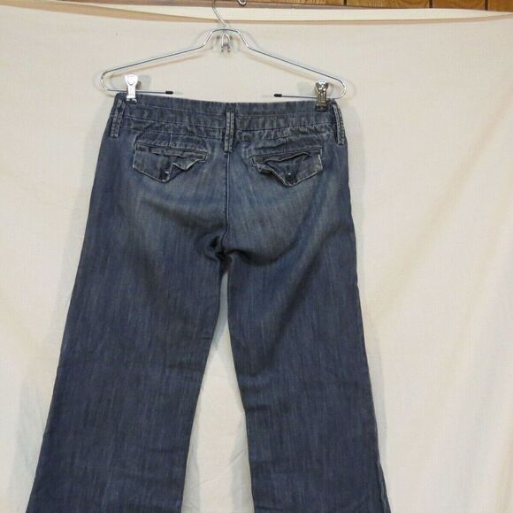 American Eagle   Jeans Size 2 Short - Picture 1 of 3